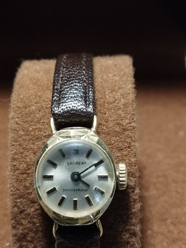 Schicke retro damenuhr aureat - schicke,